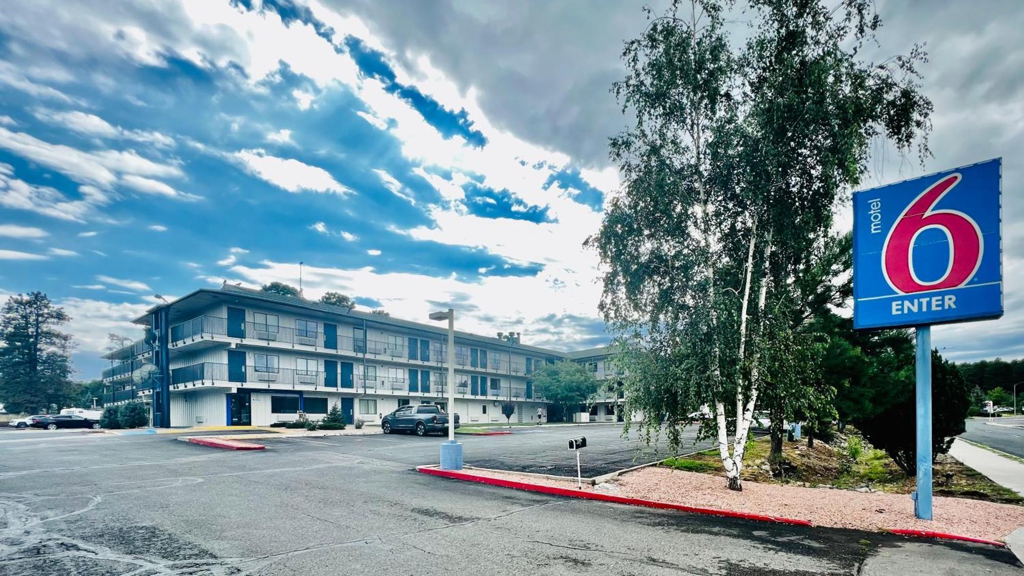 Motel 6-Flagstaff, Az - West - Woodland Village Exterior photo