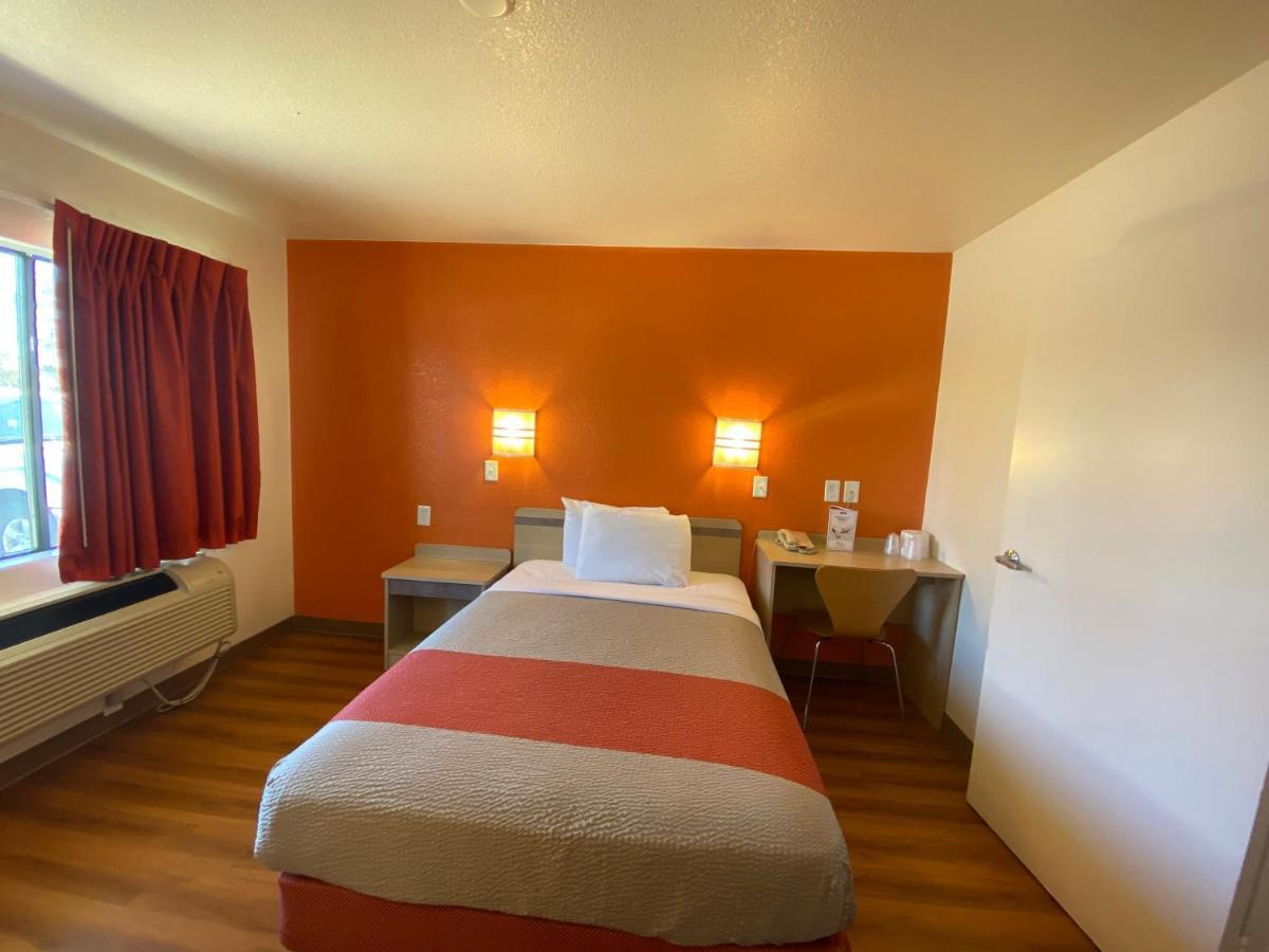 Motel 6-Flagstaff, Az - West - Woodland Village Exterior photo
